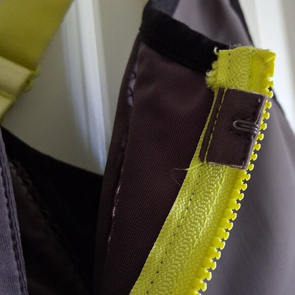 Fabletics Gray & Neon Green Women's Workout Set Size M - Picture 10 of 13